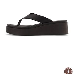 Black Platform Flip-Flops